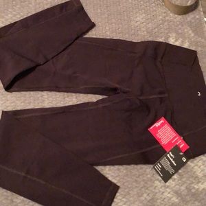 NWT GAP Sculpt compression leggings Small